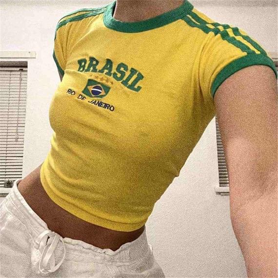 חולצה קצרה ברזיל